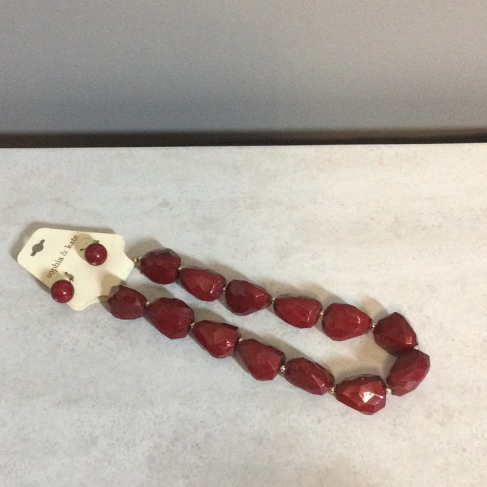 NWT Sophia & Kate chunky red necklace and matching drop earrings